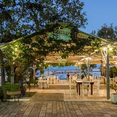 Akroyali Seafront Retreat-lovely Paradise